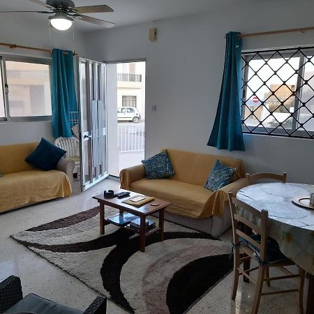 Sunshine Holiday Apartment 4 Next To The Sea 세인트폴스베이 외부 사진
