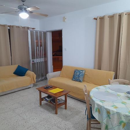 Sunshine Holiday Apartment 4 Next To The Sea 세인트폴스베이 외부 사진