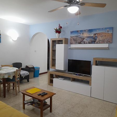 Sunshine Holiday Apartment 4 Next To The Sea 세인트폴스베이 외부 사진
