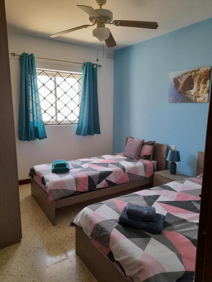 Sunshine Holiday Apartment 4 Next To The Sea 세인트폴스베이 외부 사진